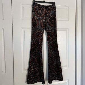 Abbeline Velvet Flare Pants